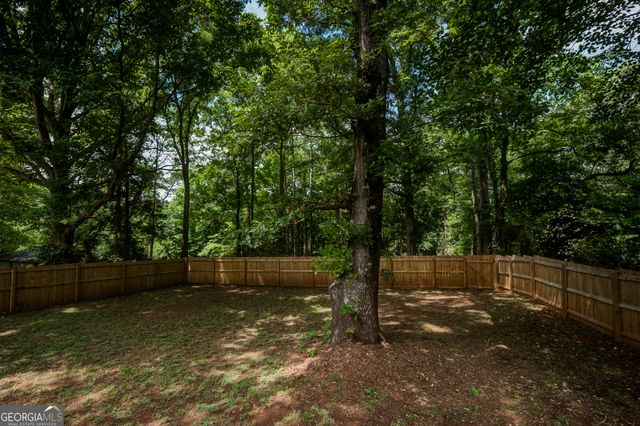 133 Davis Road, Barnesville, GA 30204