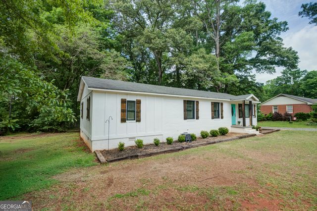 133 Davis Road, Barnesville, GA 30204