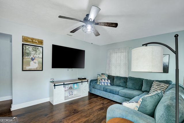 133 Davis Road, Barnesville, GA 30204