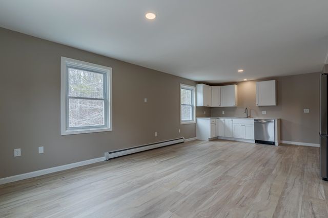 60 Charles Street, Farmington, NH 03835
