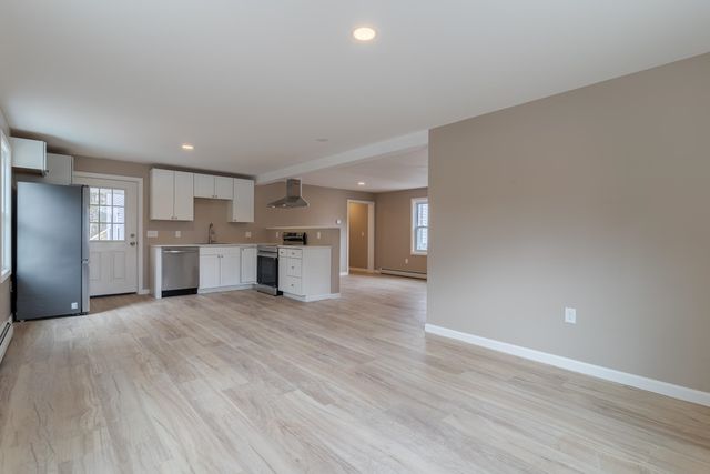 60 Charles Street, Farmington, NH 03835