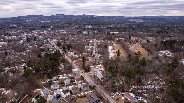 60 Charles Street, Farmington, NH 03835