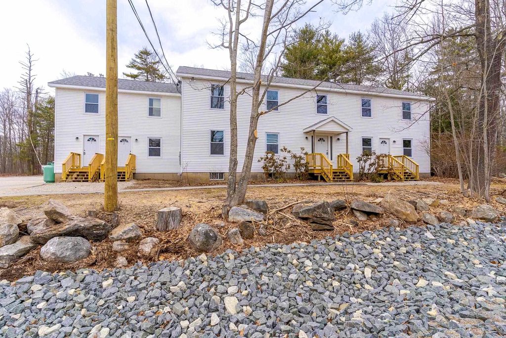 60 Charles Street, Farmington, NH 03835