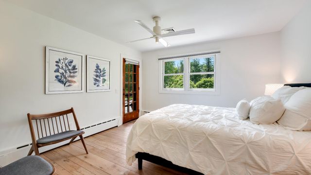 6795 CHAPEL RD, New Hope, PA 18938