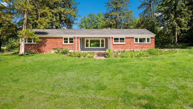 6795 CHAPEL RD, New Hope, PA 18938