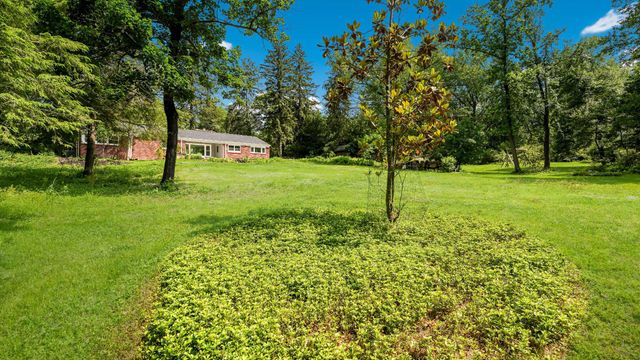 6795 CHAPEL RD, New Hope, PA 18938