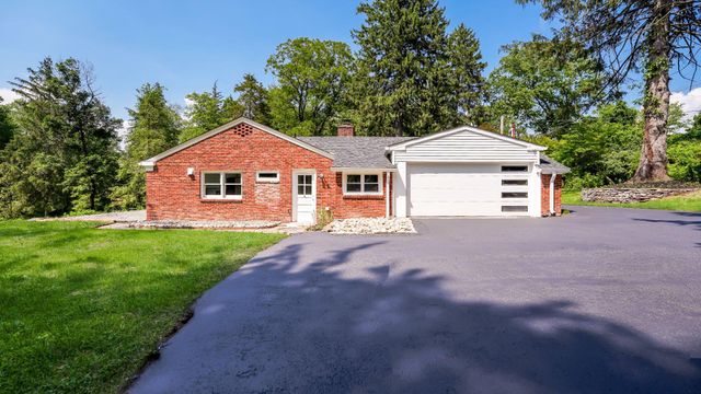6795 CHAPEL RD, New Hope, PA 18938