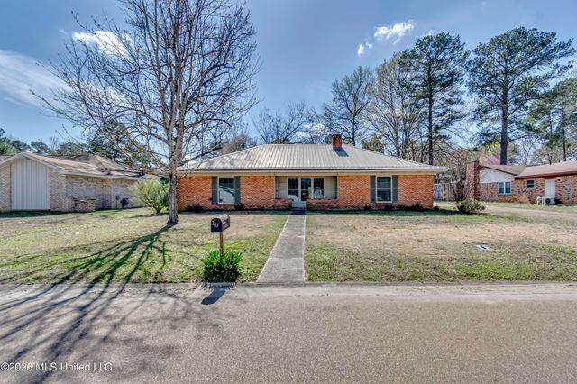 283 Patton Drive, Pearl, MS 39208