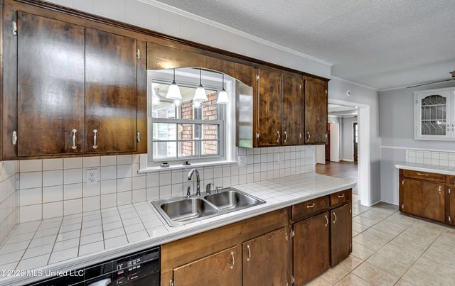 283 Patton Drive, Pearl, MS 39208