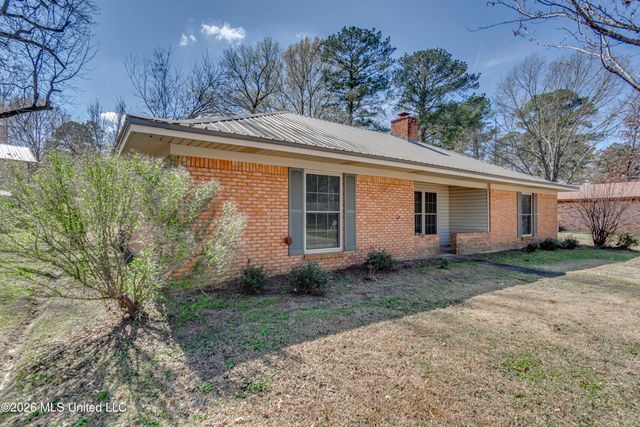 283 Patton Drive, Pearl, MS 39208