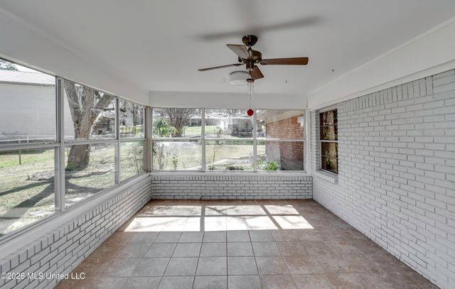 283 Patton Drive, Pearl, MS 39208