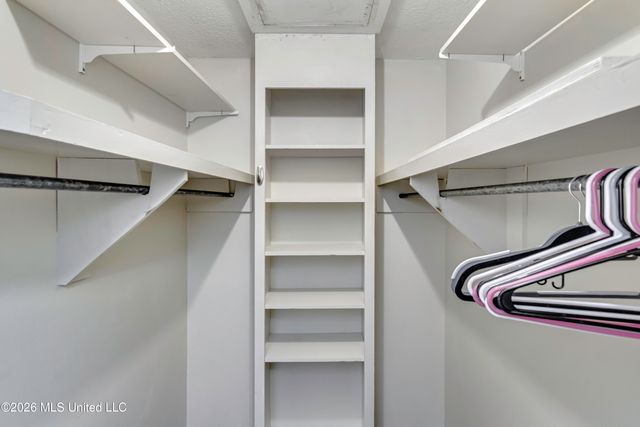 283 Patton Drive, Pearl, MS 39208