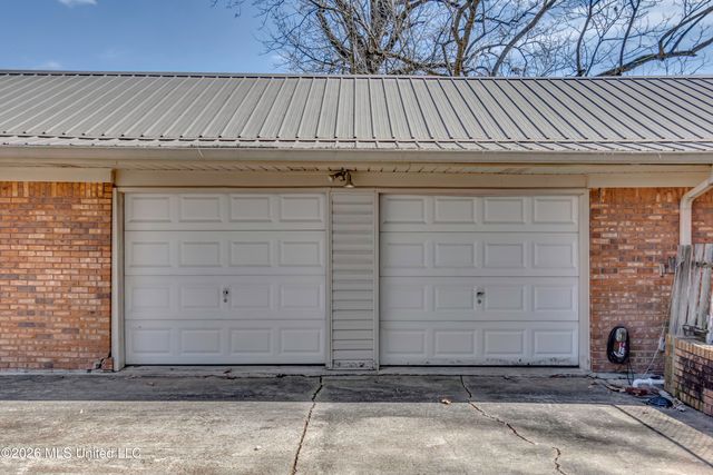 283 Patton Drive, Pearl, MS 39208