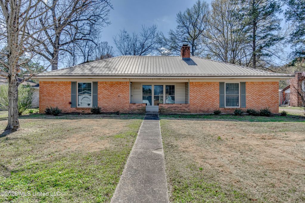 283 Patton Drive, Pearl, MS 39208