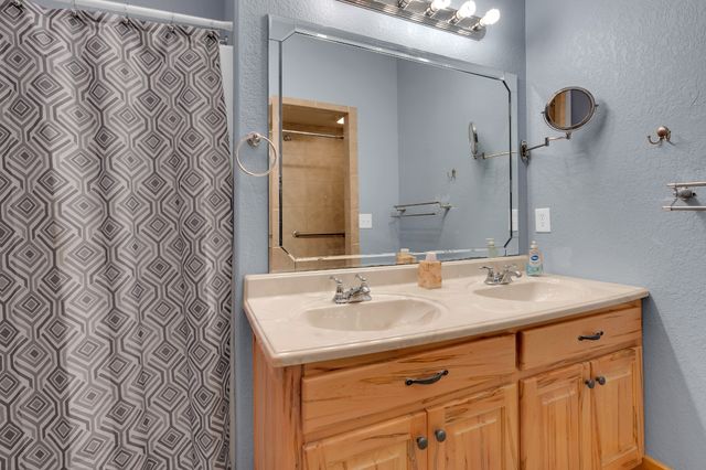 4015 Keith Springs Mountain Rd, Belvidere, TN 37306