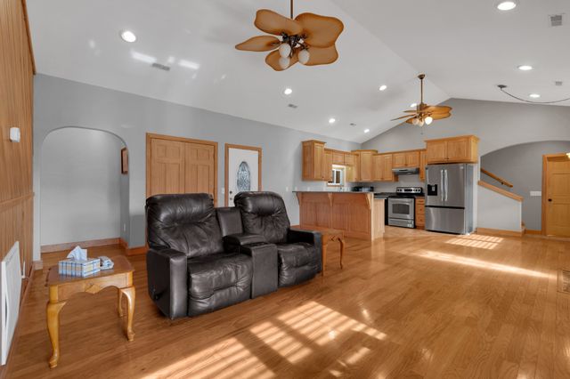 4015 Keith Springs Mountain Rd, Belvidere, TN 37306