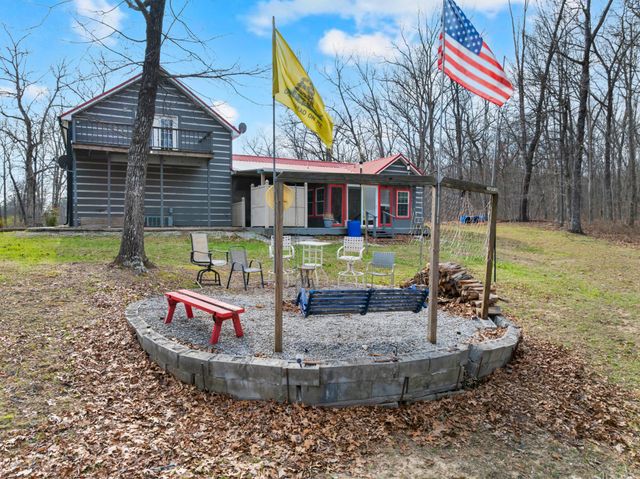 4015 Keith Springs Mountain Rd, Belvidere, TN 37306