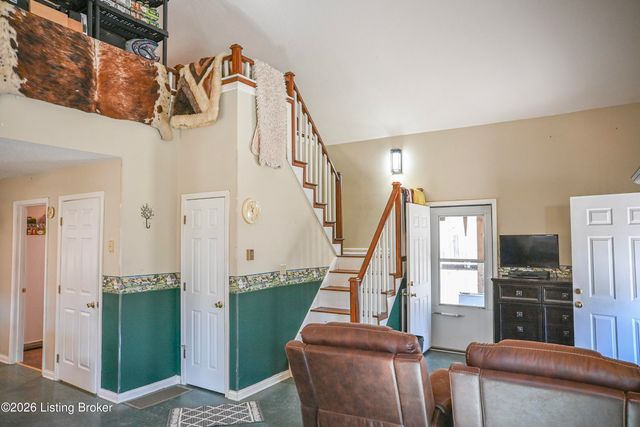 850 Leonard Hall Rd, New Haven, KY 40051
