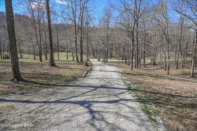 850 Leonard Hall Rd, New Haven, KY 40051