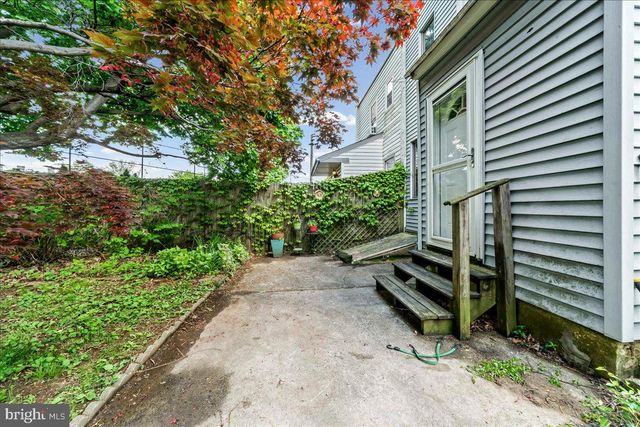 4001 VERNON RD, Drexel Hill, PA 19026