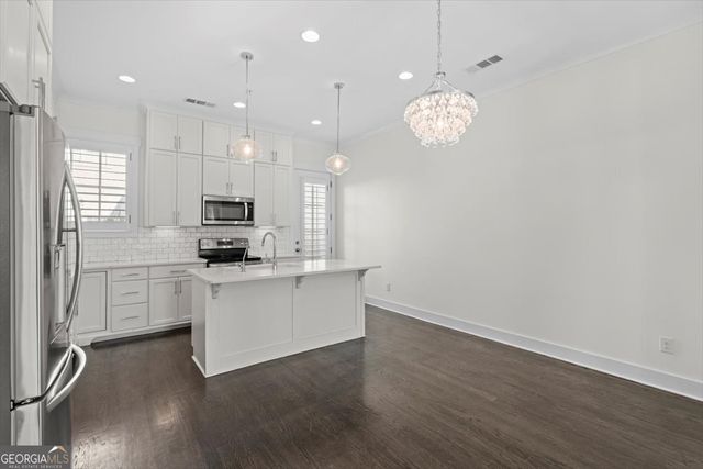 222 DAWSON Drive, Woodstock, GA 30188