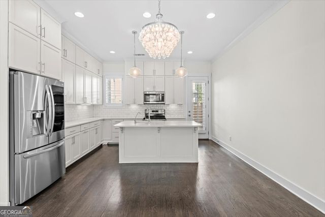 222 DAWSON Drive, Woodstock, GA 30188