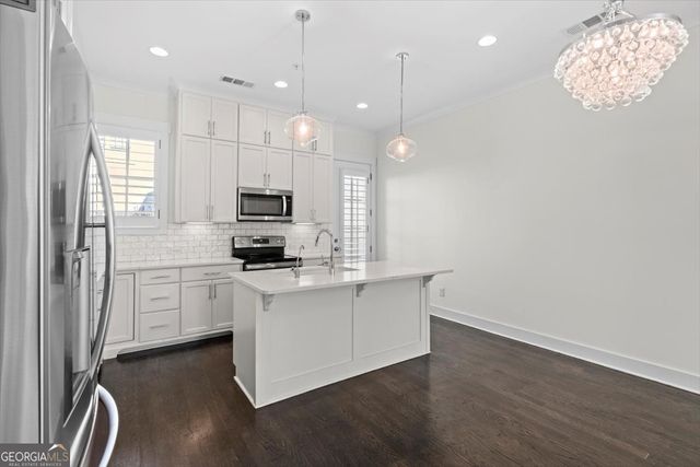 222 DAWSON Drive, Woodstock, GA 30188