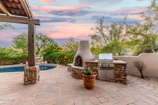 2208 N SAGEBRUSH Lane, Carefree, AZ 85377