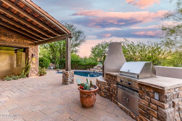 2208 N SAGEBRUSH Lane, Carefree, AZ 85377
