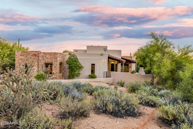 2208 N SAGEBRUSH Lane, Carefree, AZ 85377