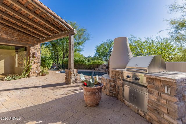 2208 N SAGEBRUSH Lane, Carefree, AZ 85377
