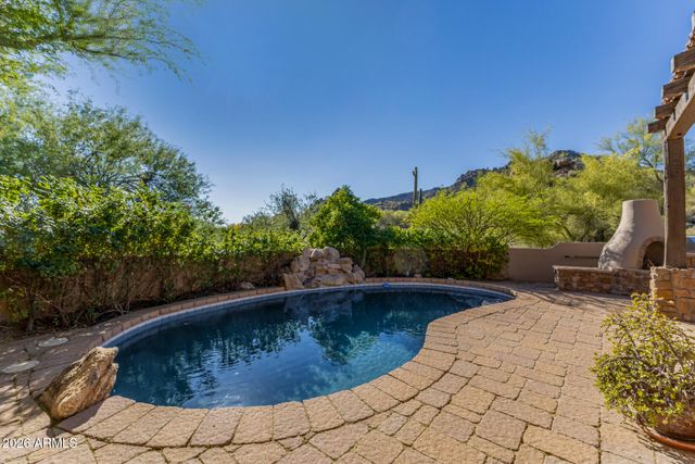 2208 N SAGEBRUSH Lane, Carefree, AZ 85377