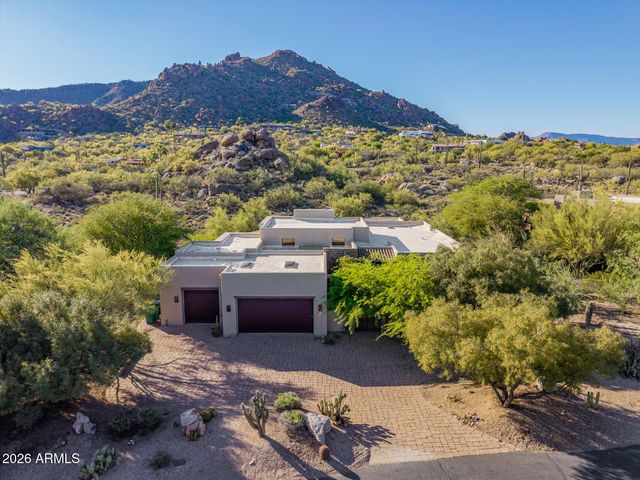 2208 N SAGEBRUSH Lane, Carefree, AZ 85377