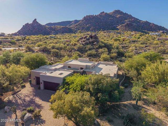 2208 N SAGEBRUSH Lane, Carefree, AZ 85377