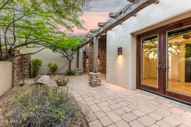 2208 N SAGEBRUSH Lane, Carefree, AZ 85377