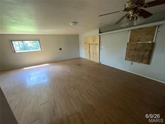 721 E Us Highway 40, Troy, IL 62294