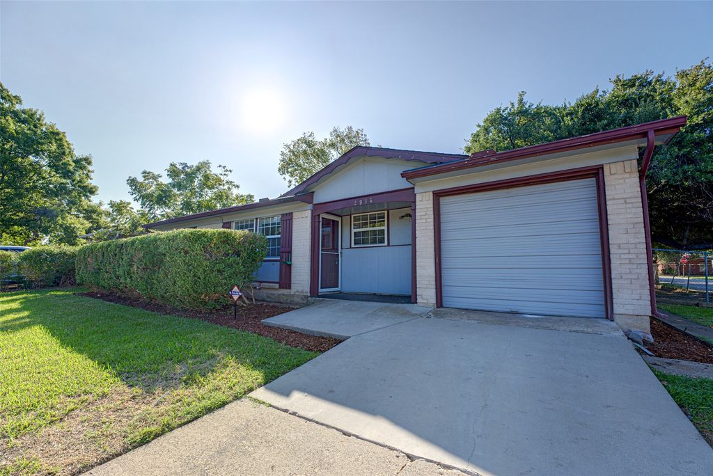 2906 Windmill Lane, Farmers Branch, TX 75234 — exterior