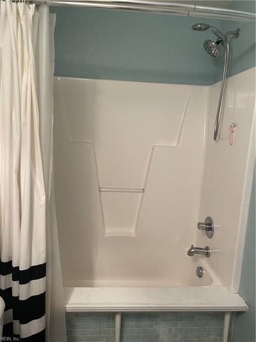 1832 Elizabeth AVE, Chesapeake, VA 23324