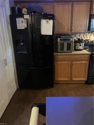 1832 Elizabeth AVE, Chesapeake, VA 23324