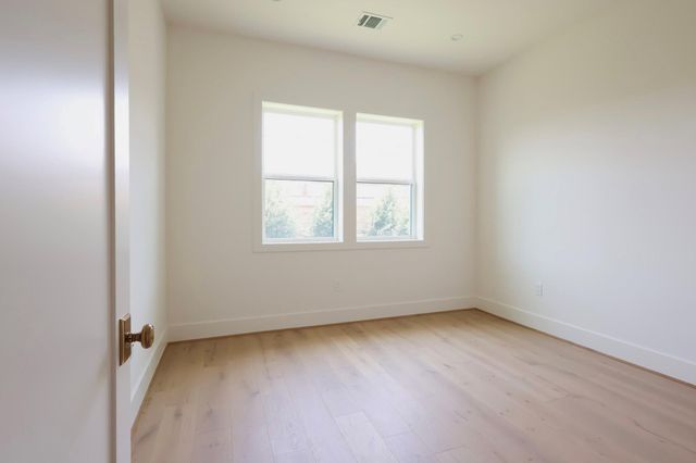 4047 Mischire Drive, Houston, TX 77025