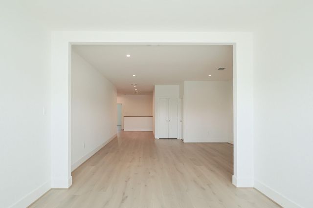 4047 Mischire Drive, Houston, TX 77025