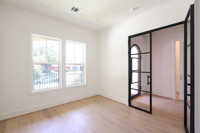 4047 Mischire Drive, Houston, TX 77025