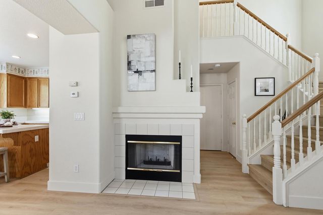 391 Coventry Cir, Folsom, CA 95630