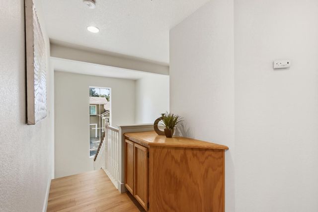 391 Coventry Cir, Folsom, CA 95630