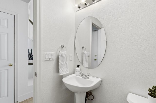 391 Coventry Cir, Folsom, CA 95630