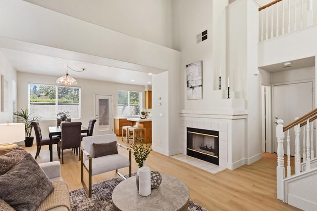 391 Coventry Cir, Folsom, CA 95630