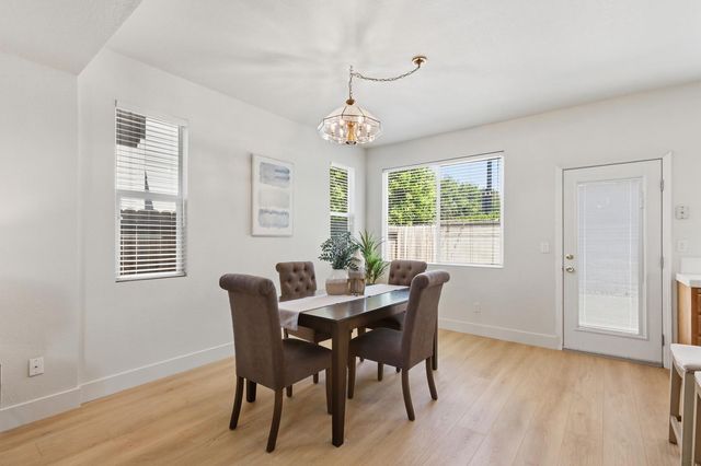 391 Coventry Cir, Folsom, CA 95630