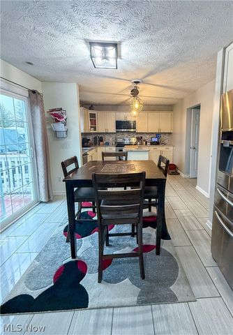 17058 Chamberlain Road, Grafton, OH 44044