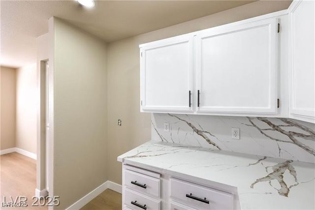 8450 Alta Drive 121, Las Vegas, NV 89145