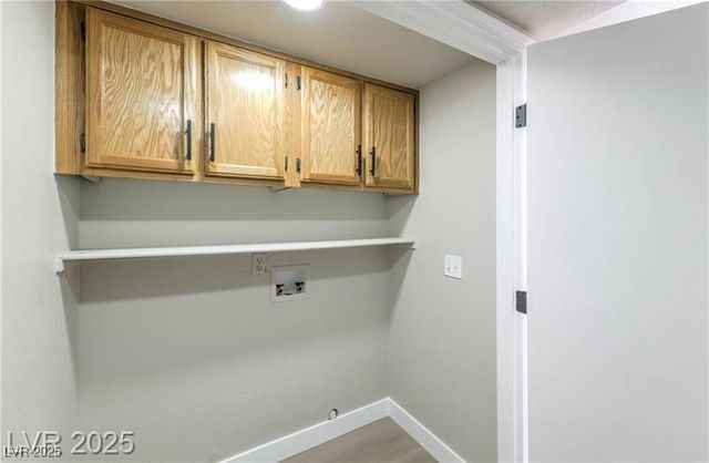 8450 Alta Drive 121, Las Vegas, NV 89145